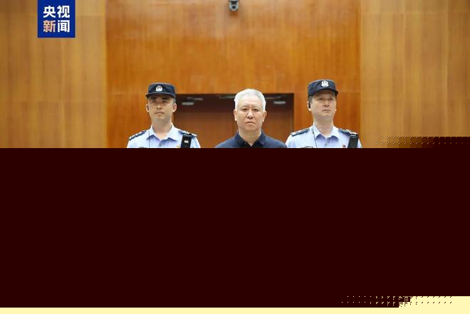 前员工谈许家印：远看厉害近看抽象，很爱演，曾故意在草坪和球员对谈