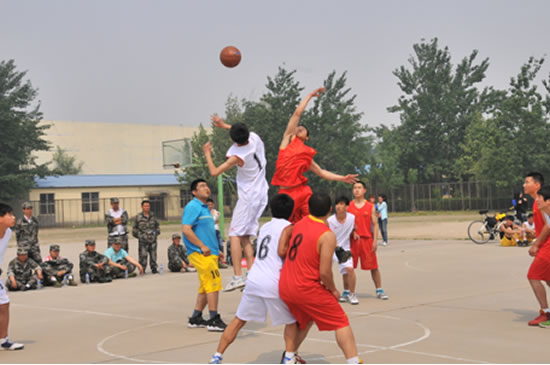 苏河水岸蕴藏创作名场面,他们在桨声悠扬中感受城市烟火气 苏河水岸蕴藏创作名场面,他们在桨声悠扬中感受城市烟火气